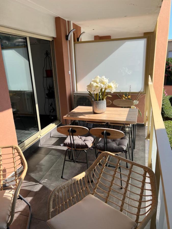 « Le Andrea » Apartman Cavalaire-sur-Mer Kültér fotó